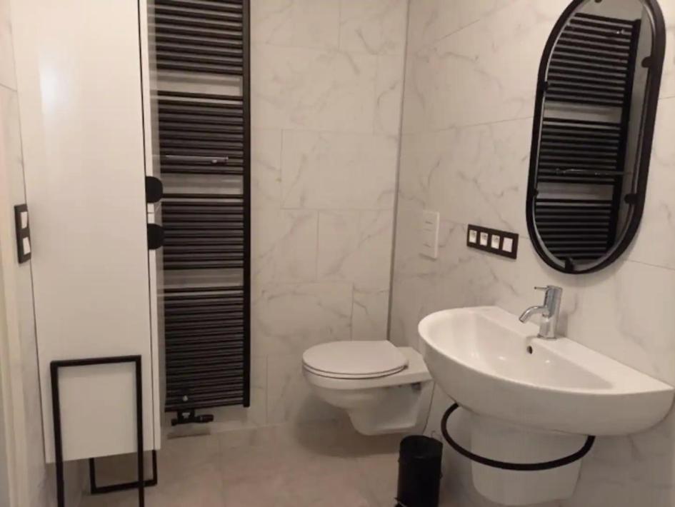 Au Lit De L'Ambleve Apartment มัลเมอดี ภายนอก รูปภาพ