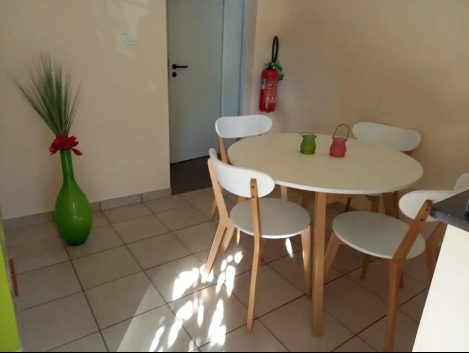 Au Lit De L'Ambleve Apartment มัลเมอดี ภายนอก รูปภาพ